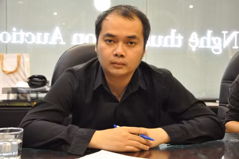 Ông Trương Quốc Hùng, đại diện của Nhà đấu giá Chọn's.