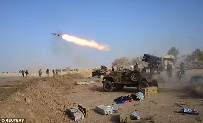 Cuộc chiến tại Mosul vẫn đang khốc liệt. Cuộc chiến tại Mosul vẫn đang khốc liệt.