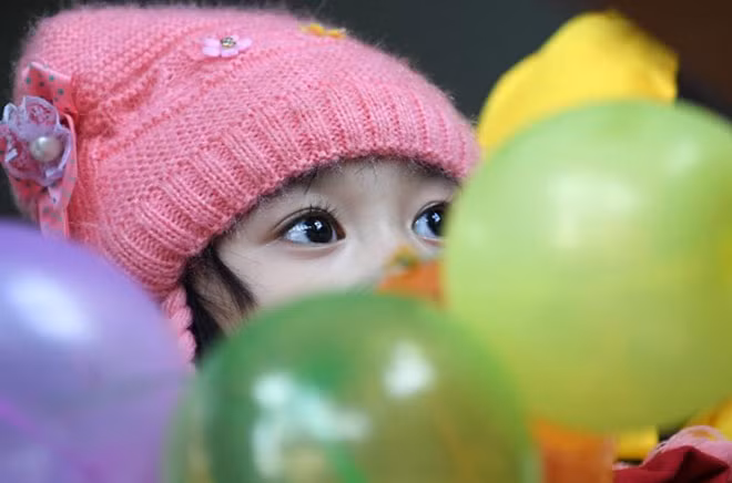 Đồng hành cùng chương trình Phẫu thuật Nụ cười (Operation Smile) hơn 20 năm qua, Bệnh viện Hữu nghị Việt Nam - Cu Ba đã tiếp nhận và khám chữa miễn phí cho hàng chục nghìn trường hợp bệnh nhi mắc dị tật sứt môi, hở hàm ếch. "Chúng tôi muốn góp một phần trong hành trình đem lại nụ cười cho các cháu, đem lại hạnh phúc cho các gia đình”, đại diện bệnh viện cho biết. Đồng hành cùng chương trình Phẫu thuật Nụ cười (Operation Smile) hơn 20 năm qua, Bệnh viện Hữu nghị Việt Nam - Cu Ba đã tiếp nhận và khám chữa miễn phí cho hàng chục nghìn trường hợp bệnh nhi mắc dị tật sứt môi, hở hàm ếch. "Chúng tôi muốn góp một phần trong hành trình đem lại nụ cười cho các cháu, đem lại hạnh phúc cho các gia đình”, đại diện bệnh viện cho biết.