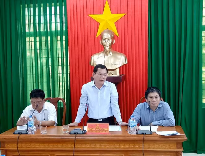 Ông Đặng Văn Minh, Phó Chủ tịch UBND tỉnh Quảng Ngãi kết luận tại buổi làm việc.