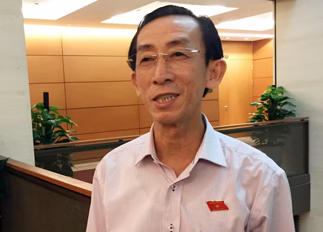Ông Trần Hoàng Ngân.