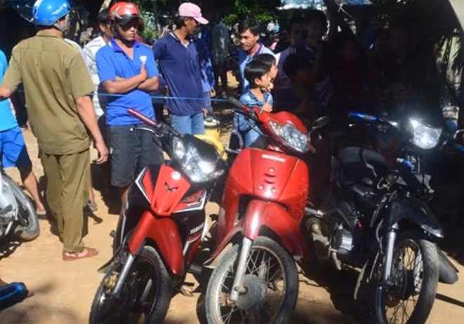 Một số xe tang vật được Công an huyện Trần Văn Thời thu giữ. Một số xe tang vật được Công an huyện Trần Văn Thời thu giữ.
