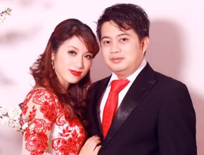 Vợ chồng ca sĩ Phương Nga - Nguyên Vũ.