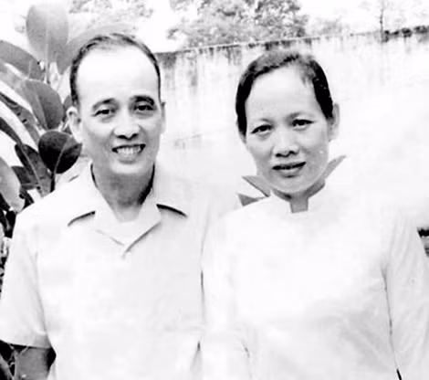 Vợ chồng anh hùng Đoàn Thúy Ba - Tạ Minh Khâm.