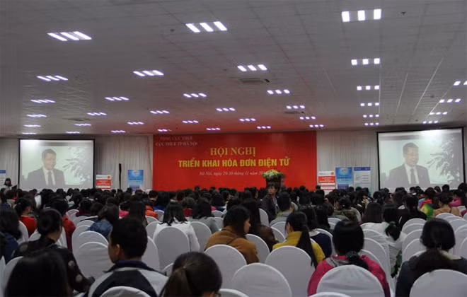 Cục thuế Hà Nội triển khai giới thiệu Hóa đơn điện tử cho các doanh nghiệp trên địa bàn.