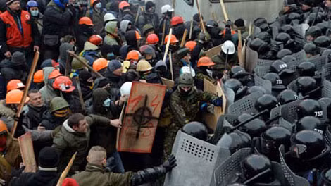 Cuộc "cách mạng màu da cam" và chính biến tại Ukraine đã được quỹ của G. Soros lên kế hoạch chuẩn bị từ cuối thập niên 80 thế kỷ XX. Cuộc "cách mạng màu da cam" và chính biến tại Ukraine đã được quỹ của G. Soros lên kế hoạch chuẩn bị từ cuối thập niên 80 thế kỷ XX.