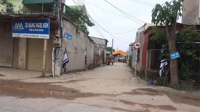 Gia đình đang làm lễ tang cho ông T..