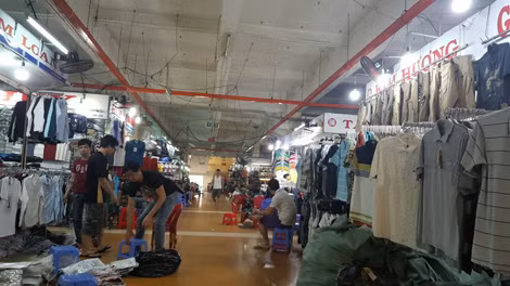 Chợ An Đông giờ vắng như chùa Bà Đanh.