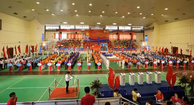 Toàn cảnh Lễ khai mạc.