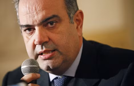 Cựu nghị sĩ Nicola Di Girolamo. Cựu nghị sĩ Nicola Di Girolamo.