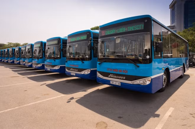 Xe buýt mới tuyến 55A. Xe buýt mới tuyến 55A.