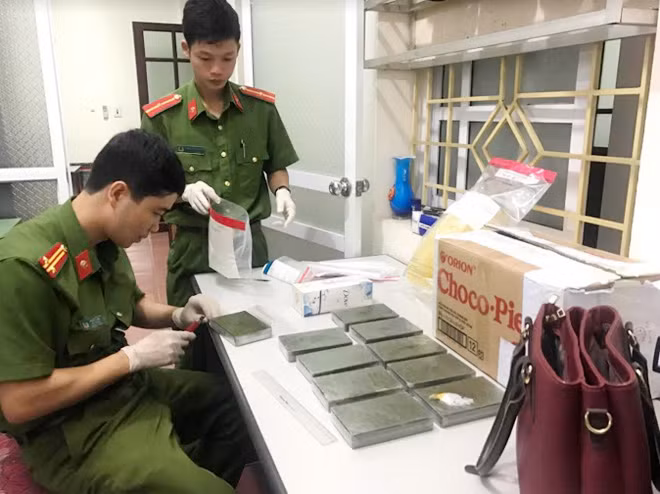 Giám định tang vật vụ án. Giám định tang vật vụ án.