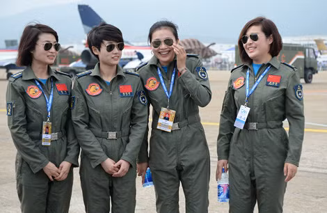 Các nữ phi công trong quân đội Trung Quốc. Các nữ phi công trong quân đội Trung Quốc.
