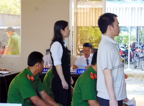 Các bị cáo tại tòa.