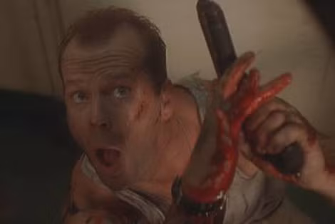 Người hùng đơn thương độc mã trong loạt phim “Die hard”. Người hùng đơn thương độc mã trong loạt phim “Die hard”.