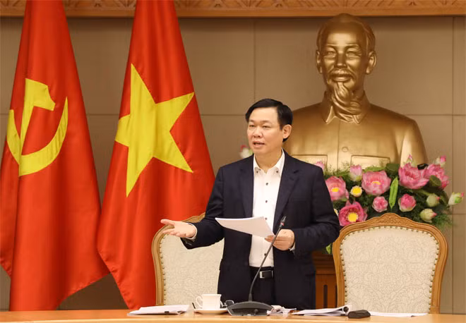 Phó Thủ tướng Vương Đình Huệ nêu rõ mục tiêu của đổi mới đơn vị sự nghiệp công lập nhằm tinh giản biên chế, không ảnh hưởng tới quyền lợi người lao động và cuối cùng là nâng cao chất lượng dịch vụ công. Ảnh: VGP/Thành Chung. Phó Thủ tướng Vương Đình Huệ nêu rõ mục tiêu của đổi mới đơn vị sự nghiệp công lập nhằm tinh giản biên chế, không ảnh hưởng tới quyền lợi người lao động và cuối cùng là nâng cao chất lượng dịch vụ công. Ảnh: VGP/Thành Chung.