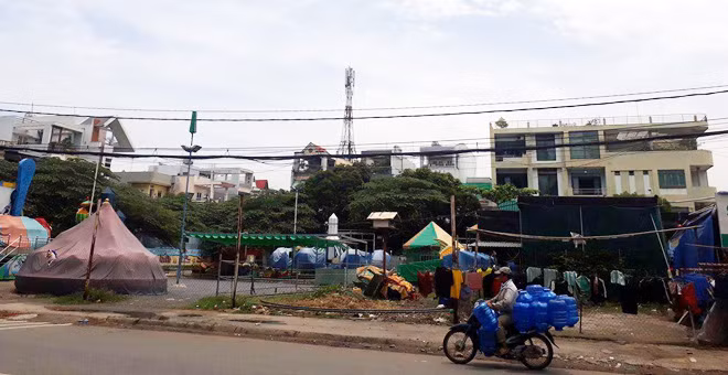 Một góc khu đất giao cho DNTN Khôi Nguyên xây trường mẫu giáo.