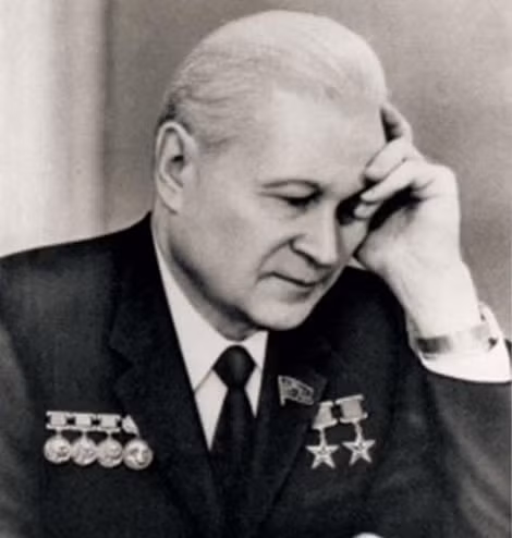 Giáo sư Vladimir Chelome. Giáo sư Vladimir Chelome.