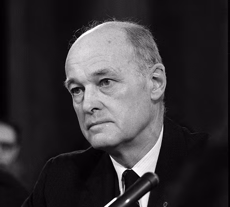 Đại sứ George Kennan, người giúp tình báo Mỹ phát hiện ra thiết bị nghe lén trong vụ Great Seal.