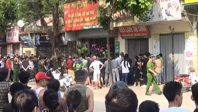 Lực lượng Công an phong tỏa hiện trường.