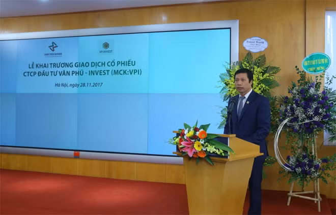Ông Tô Như Toàn, Chủ tịch HĐQT kiêm Tổng Giám đốc Văn Phú- Invest phát biểu tại buổi công bố.