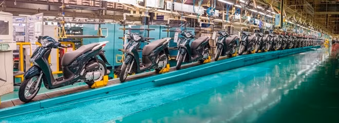 Dây chuyên sản xuất xe máy Honda.