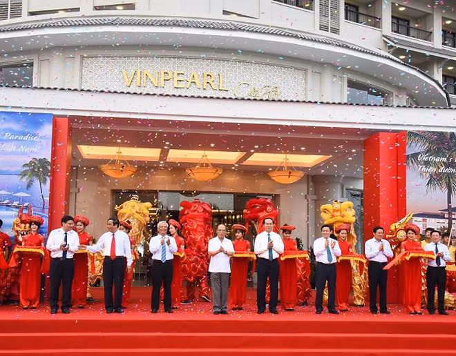 Lễ cắt băng khai trương dự án Vinpearl Cửa Hội Resort & Villas.