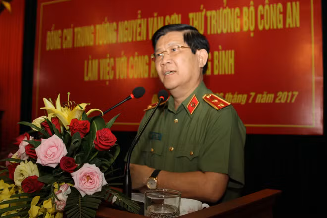 Thứ trưởng Nguyễn Văn Sơn đánh giá cao những nỗ lực của Công an tỉnh Quảng Bình.