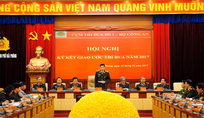 Hình ảnh tại Hội nghị. Hình ảnh tại Hội nghị.