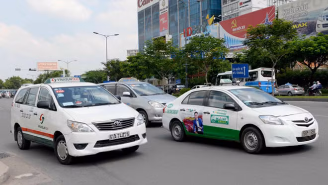 Lãnh đạo Bộ GTVT cho rằng, taxi công nghệ đã thúc đẩy thị trường taxi truyền thống thay đổi và phát triển hơn.