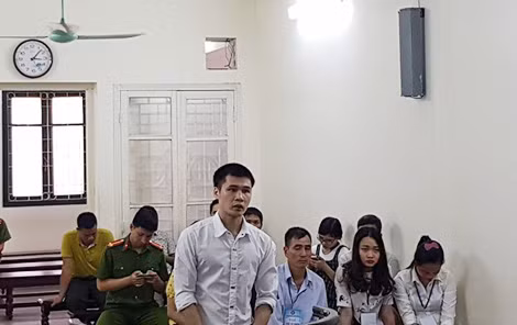 Bị cáo Hiếu. Bị cáo Hiếu.