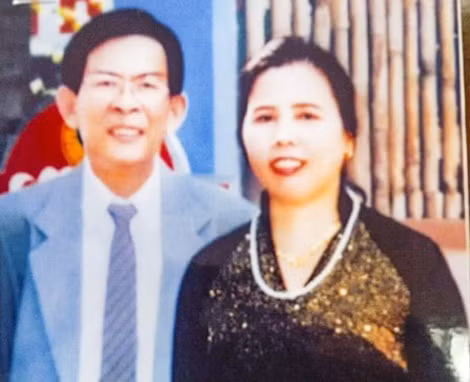Cặp vợ chồng Vân - Lâm thời hoàng kim.