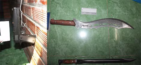 Công an thu hồi tang vật vụ cướp.