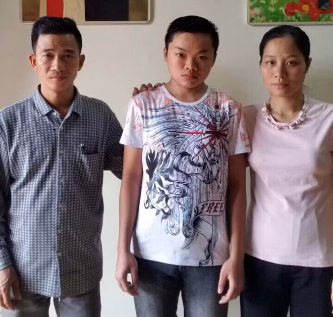 Cháu Nam đã trở về với bố mẹ.
