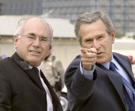 Thủ tướng Australia John Howard và tổng thống Mỹ George W. Bush năm 2003.