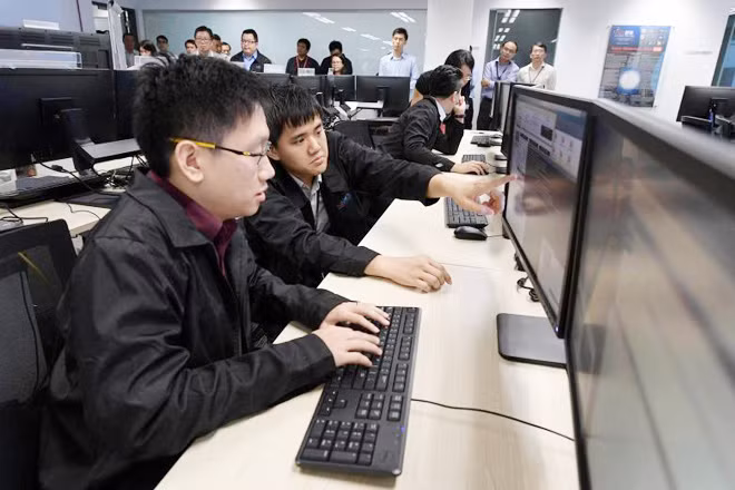 Singapore sẽ dành 1,5 triệu USD trong 3 năm tới để đào tạo các nhân viên kỹ thuật an ninh mạng tại ASEAN. Ảnh: ST.