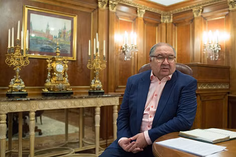 Alisher Usmanov nắm trong tay khá nhiều cổ vật.