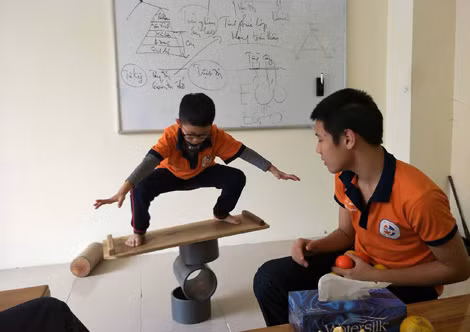 Khánh Hưng đang tập luyện.