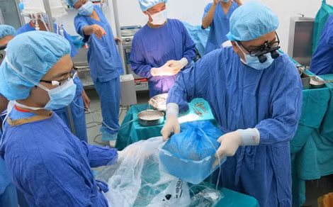 Ca ghép tạng tại BV Việt Đức ngày 5/9/2015.
