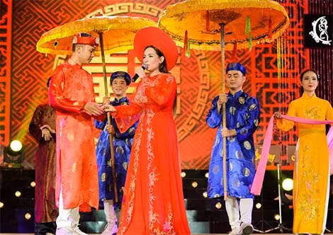 Phi Nhung. Phi Nhung.