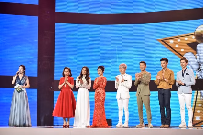 Sự xuất hiện của các giọng ca nhạc trẻ với phần thể hiện các ca khúc ăn khách dòng bolero được dự đoán gây nhiều tranh cãi