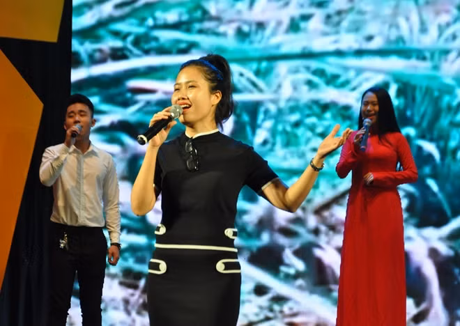 Sao Mai 2009 - Trần Hồng Nhung