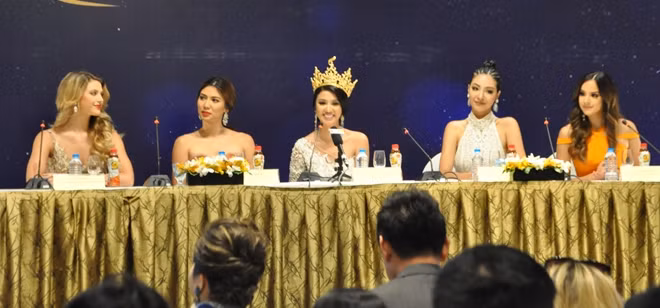 Top 5 Hoa hậu Hòa bình Thế giới 2016 gặp gỡ báo chí tại Hà Nội