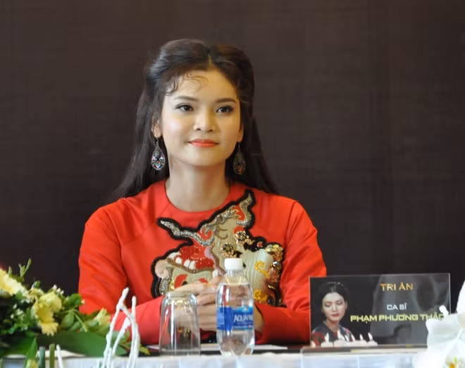 Sao mai Phạm Phương Thảo giới thiệu album "Tri ân" tại Hà Nội ngày 13/7