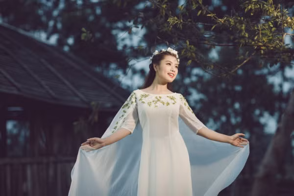 Giọng ca trẻ Thu Hằng
