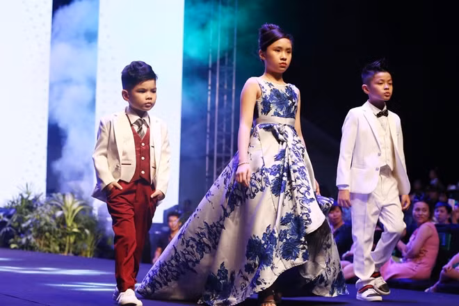 3 mẫu nhí là con của Trần Lực "góp mặt" trong VJFW mùa trước