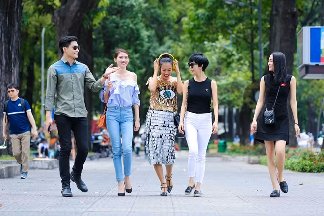 Đồng hành cùng Xuân Lan có khá nhiều học trò cũ của cô