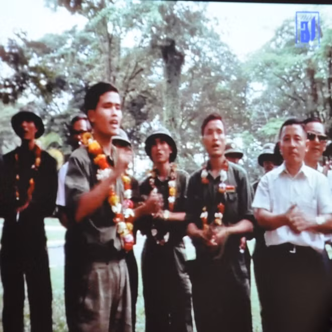 HÌnh ảnh trong phim về Sài Gòn những ngày đầu mới giải phóng