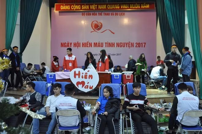 Cùng chắt chiu từng giọt máu để dành tặng người bệnh
