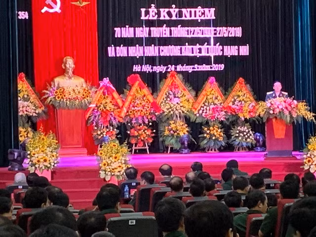 Đại tá Phạm Minh Đức, Giám đốc Bệnh viện Quân y 354 phát biểu tại buổi lễ.